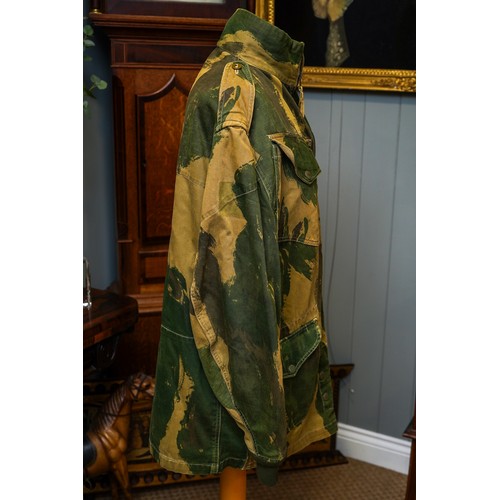 258 - Post War British Airborne Denison Smock. The label inside is dated 1966, size no 4. The name' Hilton... 