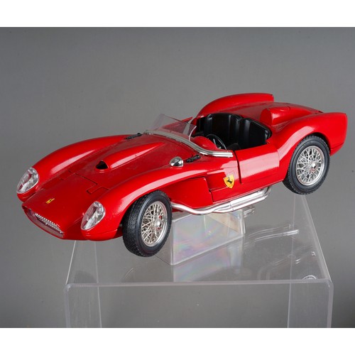 341 - A tray of 7 1/18 scale Bburago Ferrari cars