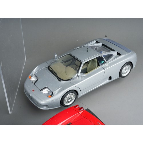 342 - A tray of 7 1/18 scale Bburago, Maisto sports cars