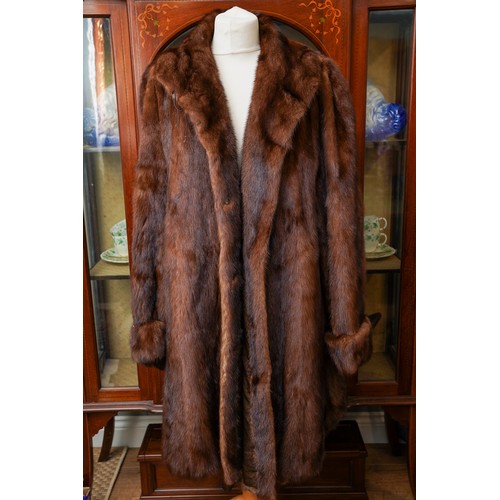 458 - 4 vintage ladies fur coats along with a leather long coat  and a Astrakhan black ladies coat (6)