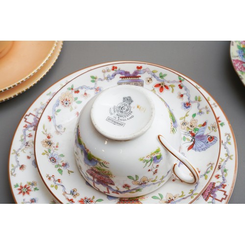 637 - A collection of cups and saucers to include 2 Royal Worcester jewelled cups and saucers, 2 Wedgwood,... 