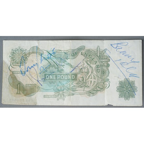 618 - £1 green paper note baring signatures for  Barry John - Welsh Rugby Legend, Tony Lewis -England Cric... 