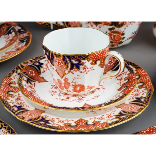 496 - Royal Crown Derby 2712 pattern tea set for 6 including 6 trios,  2 cake plates , extra side plate an... 