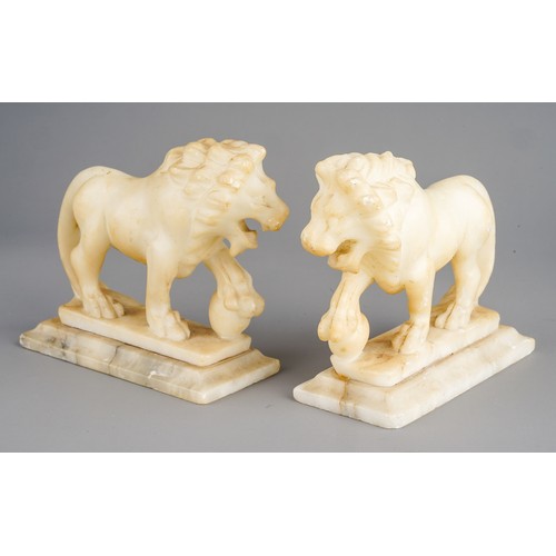 536 - Grand Tour: a pair of carved alabaster Medici Lions after the Antique by Flaminio Vacca in Loggia de... 