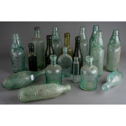 595 - Assorted vintage glass cob and other bottles (Q)