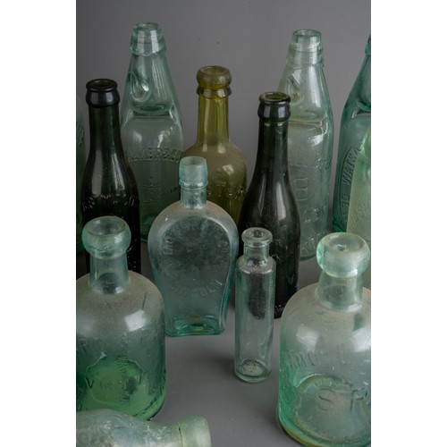 595 - Assorted vintage glass cob and other bottles (Q)