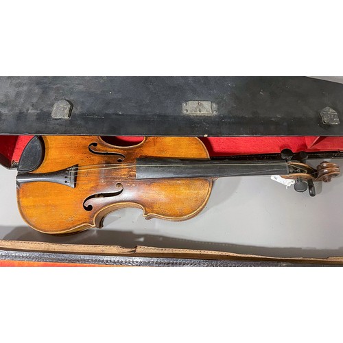 356 - Antique violin, internal paper label reads “Copie de Gaspar da Salo in Brescia” Two piece back, whic... 