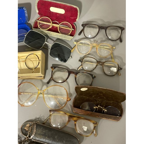 85 - A collection of various vintage spectacles and glasses, some gold