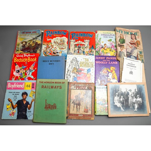 184 - Assorted vintage comics, books, newspaper cuttings, photographs to include: Rainbow Annual 1951 and ... 