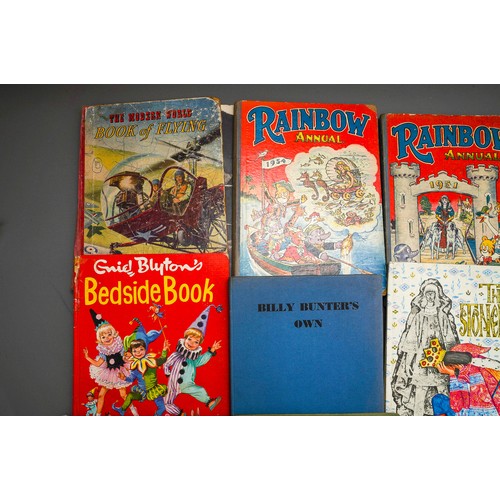 184 - Assorted vintage comics, books, newspaper cuttings, photographs to include: Rainbow Annual 1951 and ... 