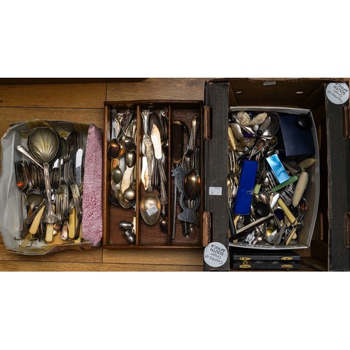 116 - A large collection of miscellaneous silver plate, EPNS, EP and chrome flatware, various designs, als... 