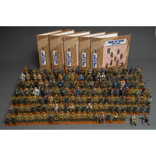 346 - A large quantity of Del Prado Men at War 1914-45 metal military figurines approx 190 in 3 trays, plu... 