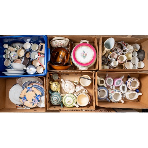 142 - Assorted collection of 19th and 20th Century table ware, plates, teapots, saucers, cups etc (6 boxes... 