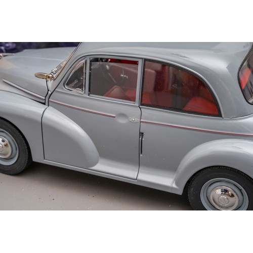 584 - Sun Star 1/12 scale 1956 Morris Minor 1000 Saloon Boxed.