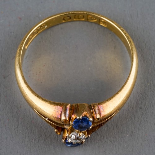 21 - A George V 18ct yellow gold sapphire and diamond ring, size L, gross weight approx 3.2g, hallmarked ... 