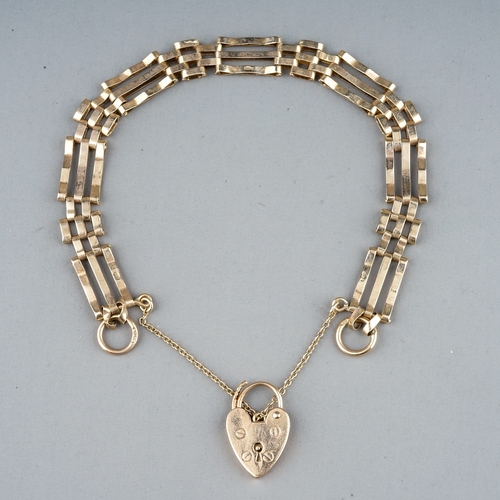 48 - A 9ct yellow gold gate-link bracelet, gross weight approx 8.1g