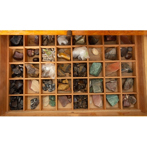 98 - A fine 6 draw oak specimen cabinet with contents of fossils and mineral exaples