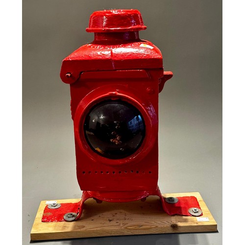 124 - Railwayana: an LNER double sided level crossing gate lamp with both lenses, approx 46cm high