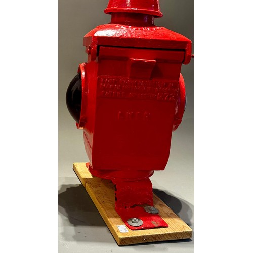 124 - Railwayana: an LNER double sided level crossing gate lamp with both lenses, approx 46cm high