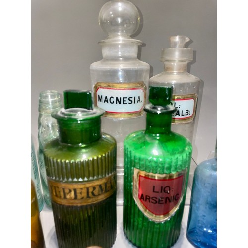 127 - Glassware: early 20th Century bottles including Apothecary (Magnesia, OL:PET: ALB:, LIQ ARSENIC and ... 