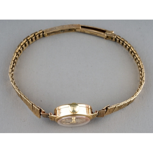 173 - A 9ct yellow gold ladies Rotary watch, gross weight approx 14.2g (bracelet is 9ct gold); together wi... 