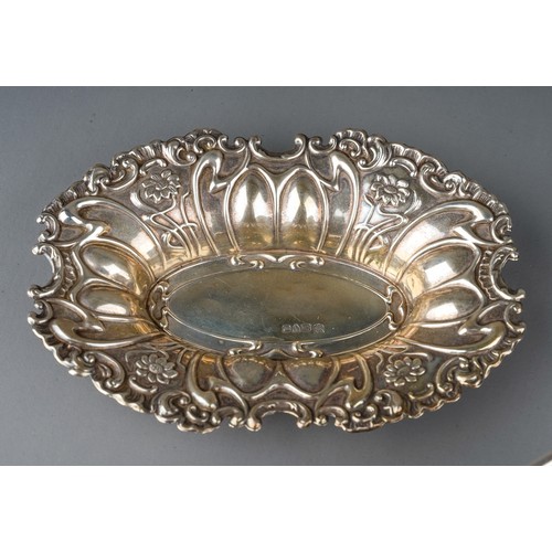 183 - Seven late 19th/early 20th Century silver bon bon dishes, all hallmarked makers include: JD/WD, Ches... 