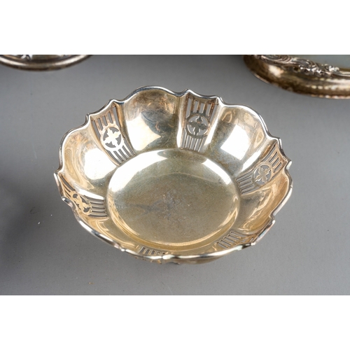 183 - Seven late 19th/early 20th Century silver bon bon dishes, all hallmarked makers include: JD/WD, Ches... 