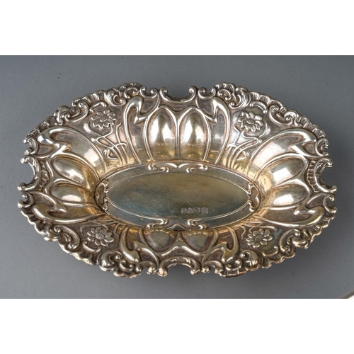 183 - Seven late 19th/early 20th Century silver bon bon dishes, all hallmarked makers include: JD/WD, Ches... 