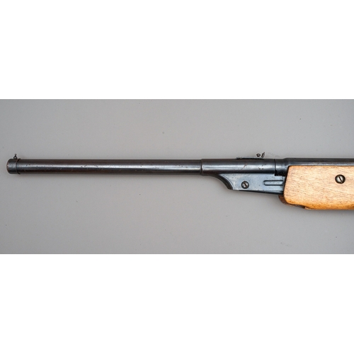 203 - Series 70 model 74 air rifle

.177 Series 70 model 74 air rifle

In good clean condition.