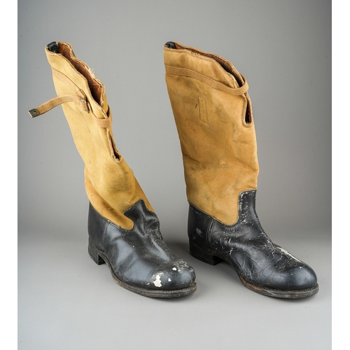 230 - Canvas and Leather, size 6/6.

The boots are showing age related wear, loss of Leather; the soles ar... 