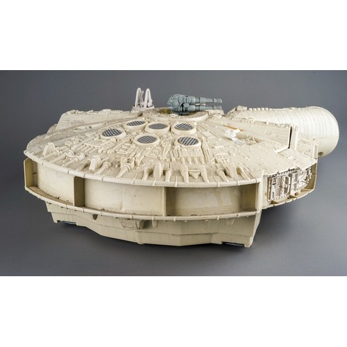 271 - Star Wars Millennium Falcon Ship - Kenner 1979