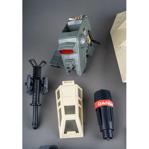 285 - Star Wars spare parts for vehicles and figures