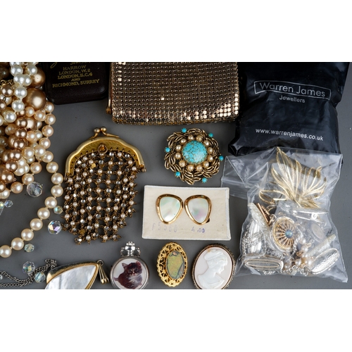 585 - Costume jewellery, including paste and marcasite brooches, sterling silver pendant compact; stick pi... 