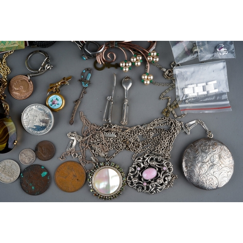 585 - Costume jewellery, including paste and marcasite brooches, sterling silver pendant compact; stick pi... 