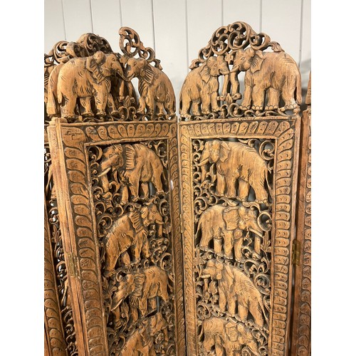 595 - Large 6 fold hardwood room divider / screen. Hand carved with elephants and scrolls. Approx. 180 cm ... 