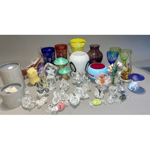 366 - Assorted glassware to include Swarovski small models of Swans, Elephant, Owls, Sweeties together Stu... 