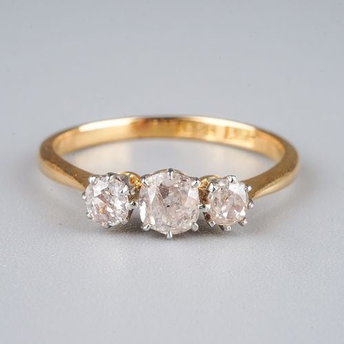 14 - An 18ct gold and diamond ring.