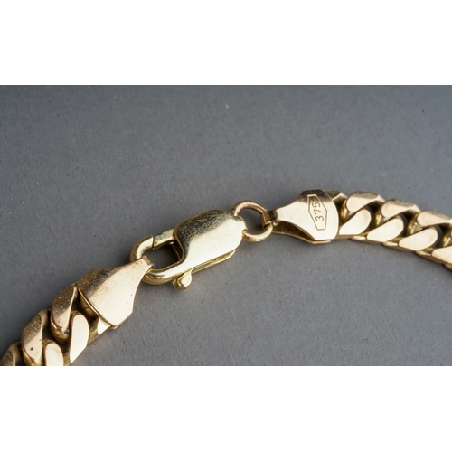 26 - A 9ct gold flat curb-link chain, approx 42cm long, approx 10.9g; together with a 9ct bracelet, 19.5c... 