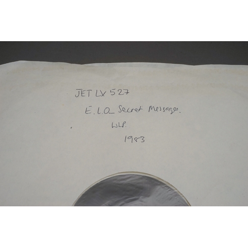 157 - E.L.O - 2 Promotional Records. 12 inch Livin` Thing usa dj use blue vinyl sp-137 very good plus . LP... 