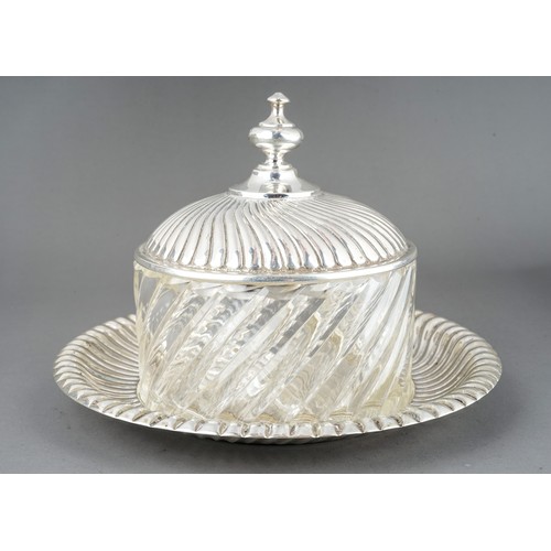 212 - An early 20th Century Austro-Hungarian 800 standard silver butter dish stand and cover with glass bo... 