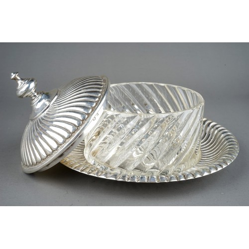 212 - An early 20th Century Austro-Hungarian 800 standard silver butter dish stand and cover with glass bo... 