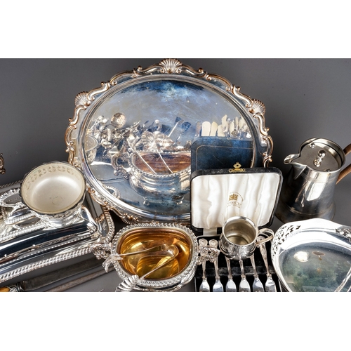 222 - A large collection of silver plate, EPNS, EP to include: flatware including three sets of fruit/fish... 