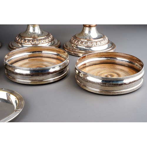 223 - A collection of silver plate to include: a pair of Sheffield plate style telescopic candlesticks (un... 