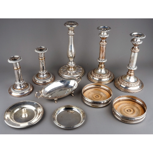 223 - A collection of silver plate to include: a pair of Sheffield plate style telescopic candlesticks (un... 