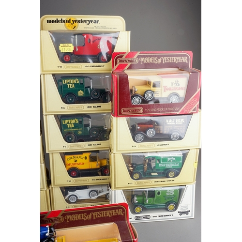 282 - Assorted die cast models of toy cars to include:
MATCHBOX ‘Cars of Yesteryear’ to include: 
1934 Ril... 