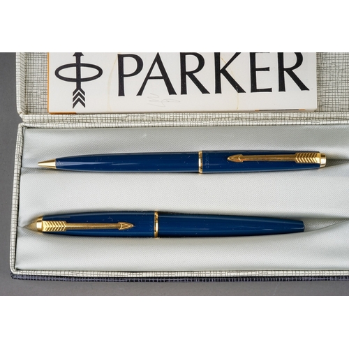 292 - Pens: a vintage Parker trio set (fountain pen, ballpoint and pencil) blue bodies with gold plated co... 