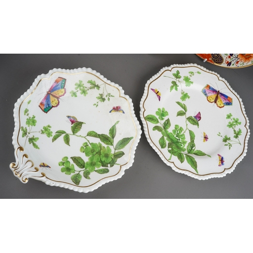 334 - A group of ceramics to include: a 19th Century scalloped dish and plate 