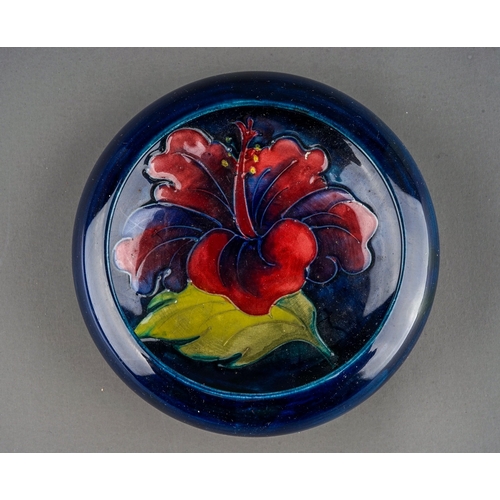 340 - A Moorcroft Hibiscus bowl, 11cm diam, blue stamps to underside