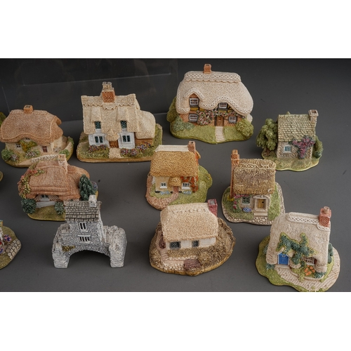 Collection of 17 Lilliput Lane houses (1 box)