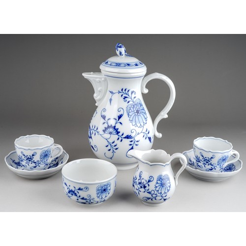 472 - A Meissen Chinoiserie blue and white coffee set to include 18th Century style pear chased coffee pot... 